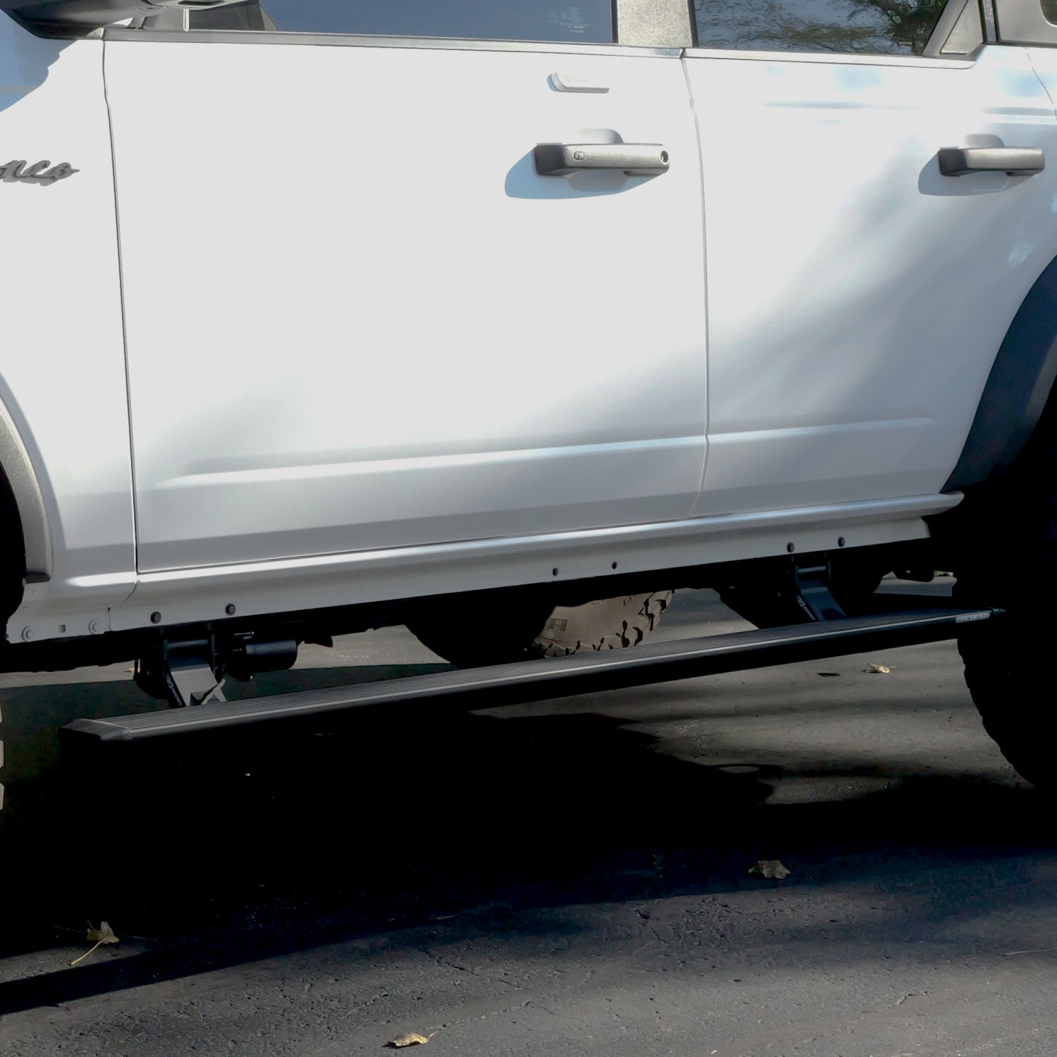 Boost Auto Powered Running Boards | 2021-2025 Ford Bronco
